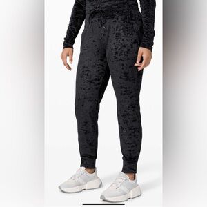 lululemon joggers